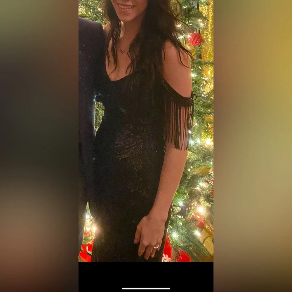 SALE ‼️Stunning Black Formal Dress! - Picture 4 of 4